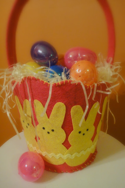 Felt Easter Basket {Free Pattern} 12