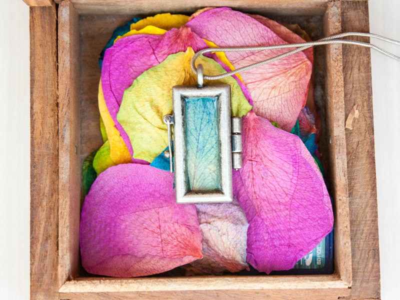 Pressed Flower Necklace contributor post All Things with Purpose