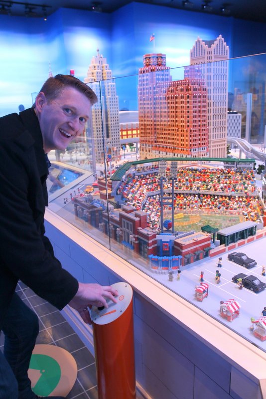 Ford Field in Detroit – MINILAND at LEGOLAND Discovery Center