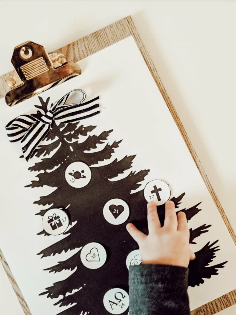Printable Advent Calendar and Family Devotions for Christmas