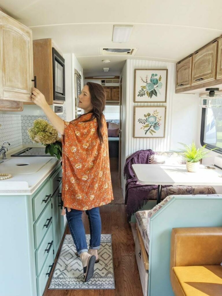 How to Paint RV Cabinets the Right Way