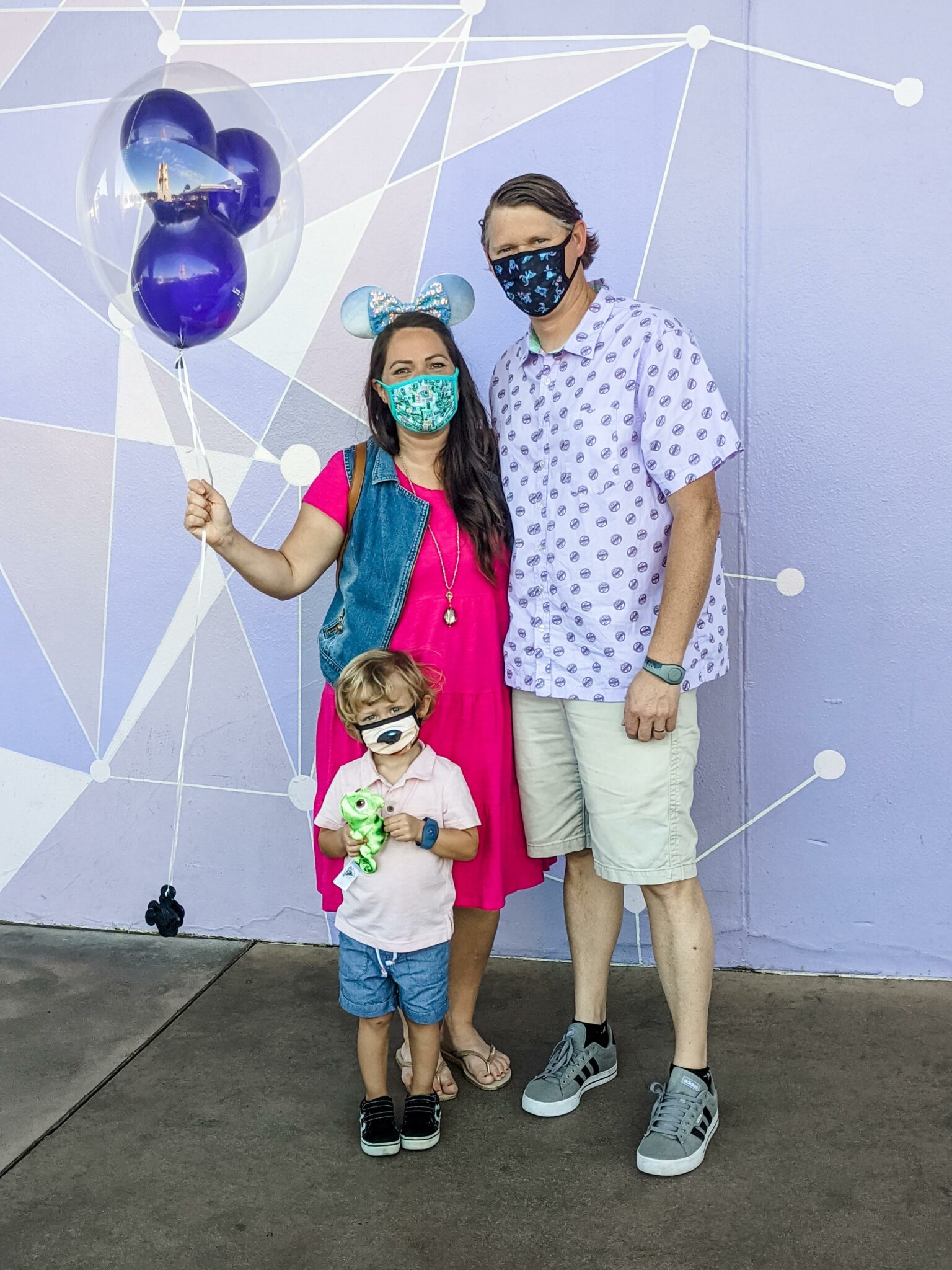 Tips for Taking Great Pictures at Disney World While Wearing a Mask All Things with Purpose Sarah Lemp