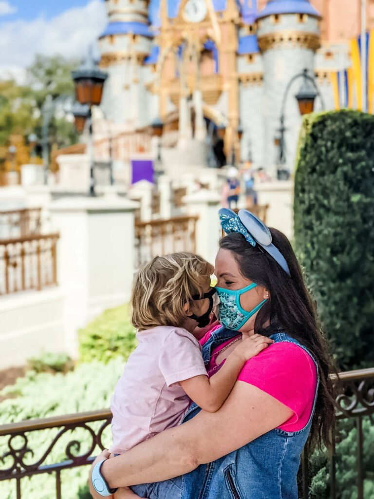 Tips for Taking Great Pictures at Disney World While Wearing a Mask