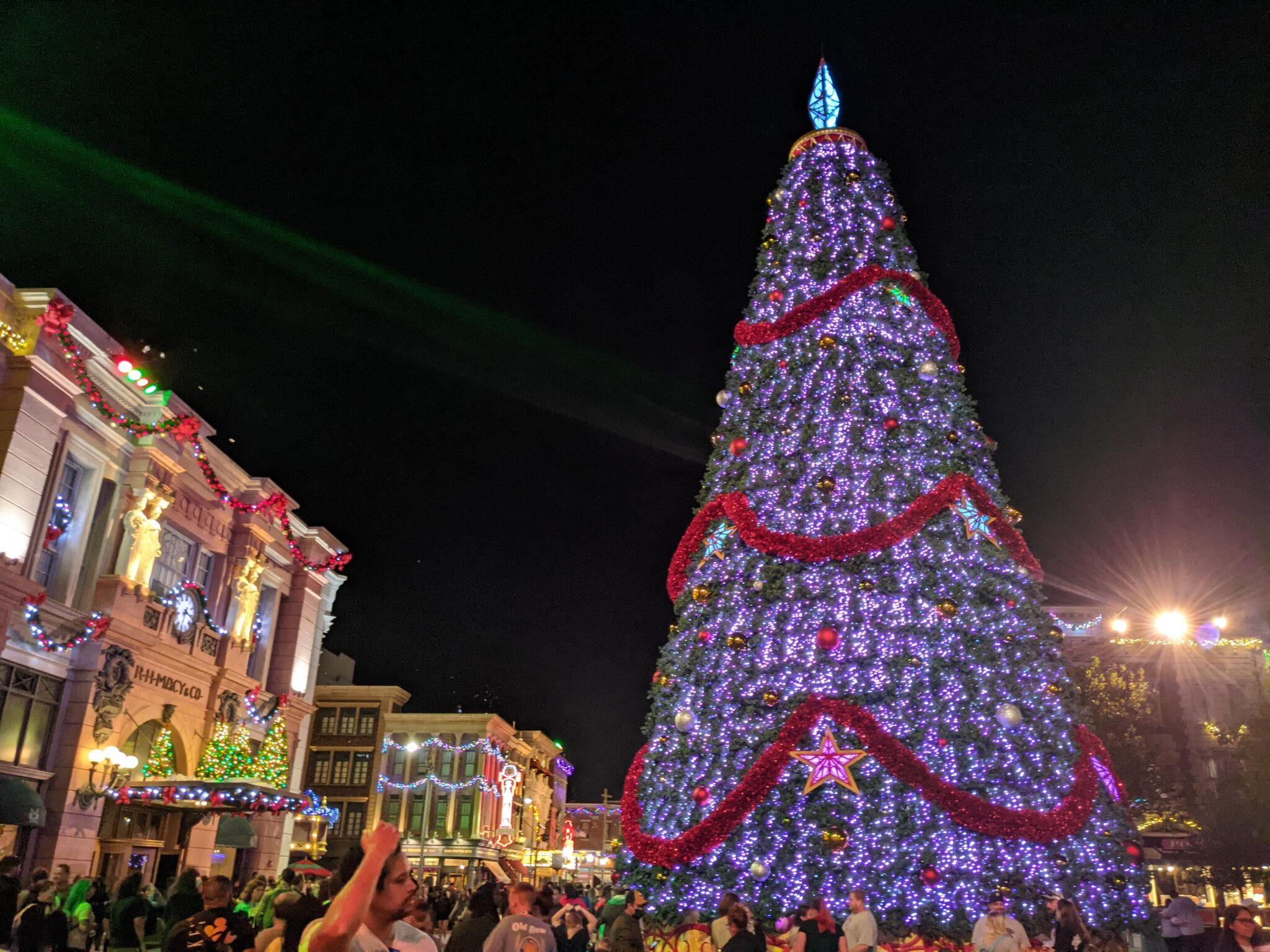 Holidays at Universal Orlando: Everything You Need to Know! All Things with Purpose Sarah Lemp 7
