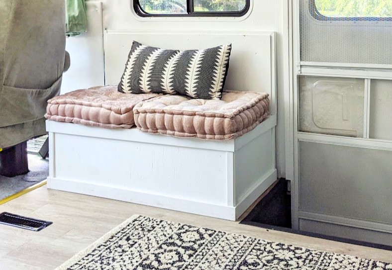 RV Tip: How to keep the sofa cushions from sliding off 